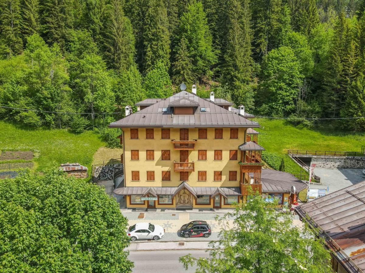 Condominio Orsa Maggiore 12 Фалкаде Екстериор снимка